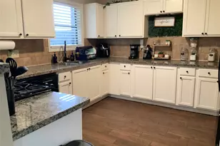 1205 E Fayle St, Baytown, TX 77520 - Photo 12