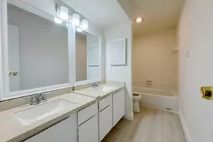 7950 N Stadium Dr, Houston, TX 77030 - Photo 10