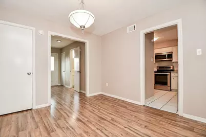 17105 Beaver Springs Drive #9, Houston, TX 77090 - Photo 6