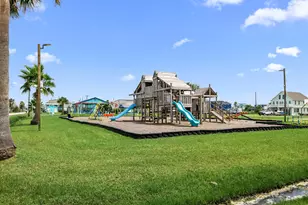 3811 Brewster Key Dr, Galveston, TX 77554 - Photo 42