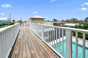 3811 Brewster Key Dr, Galveston, TX 77554 - Photo 22