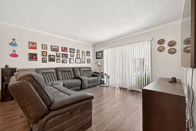 2234 S Piney Point Road #206, Houston, TX 77063 - Photo 16