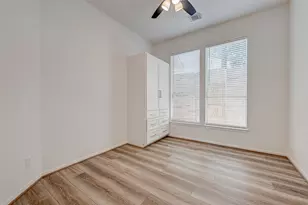 38 Tethered Vine Pl, The Woodlands, TX 77382 - Photo 14