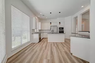 38 Tethered Vine Pl, The Woodlands, TX 77382 - Photo 12