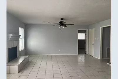 402 Oak Harbor Drive, Houston, TX 77062 - Photo 8