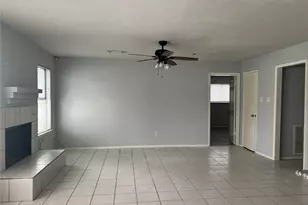 402 Oak Harbor Dr, Houston, TX 77062 - Photo 8