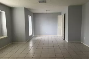 402 Oak Harbor Dr, Houston, TX 77062 - Photo 4