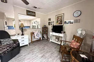 608 Hackberry Bend, Ganado, TX 77979 - Photo 4