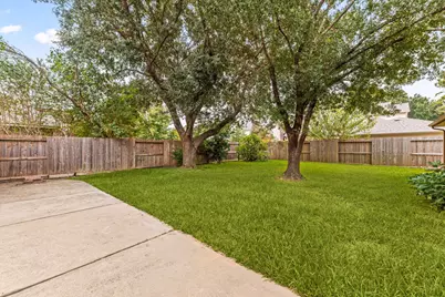 9423 Walnut Brook Court, Houston, TX 77040 - Photo 46