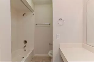 8201 Richmond Ave, Houston, TX 77063 - Photo 14