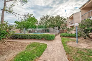 8201 Richmond Ave, Houston, TX 77063 - Photo 6