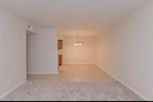 8201 Richmond Ave, Houston, TX 77063 - Photo 16