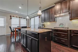 27810 Yorkshire Brook Ln, Fulshear, TX 77441 - Photo 12