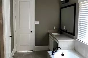 520 Pedernales St, Webster, TX 77598 - Photo 10