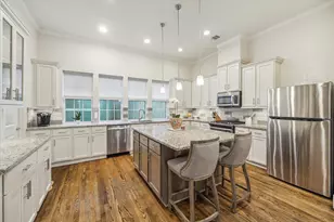 2618 Madeline Grove Dr, Houston, TX 77008 - Photo 8