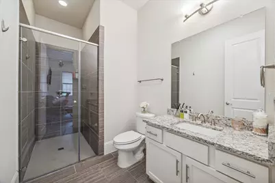 2618 Madeline Grove Drive, Houston, TX 77008 - Photo 20