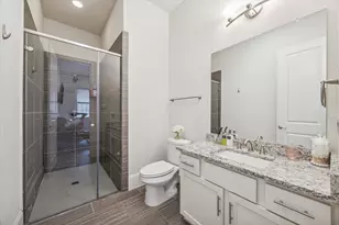 2618 Madeline Grove Dr, Houston, TX 77008 - Photo 20
