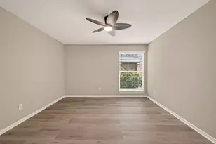 1860 White Oak Dr, Houston, TX 77009 - Photo 22