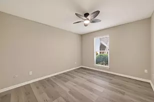 1860 White Oak Dr, Houston, TX 77009 - Photo 18
