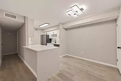1860 White Oak Drive #311, Houston, TX 77009 - Photo 8