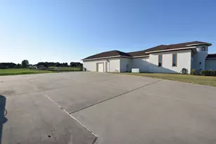 825 Grubbs Rd, Sealy, TX 77474 - Photo 46