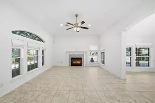 515 Pine Ridge Ct, Friendswood, TX 77546 - Photo 6