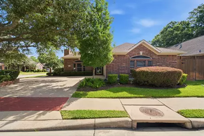 515 Pine Ridge Court, Friendswood, TX 77546 - Photo 2