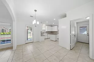 515 Pine Ridge Ct, Friendswood, TX 77546 - Photo 10