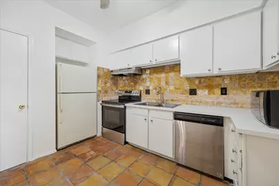 2100 Tanglewilde Street #184, Houston, TX 77063 - Photo 4
