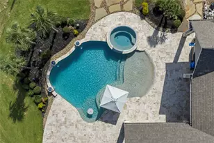 14214 Meadowlands Dr, Mont Belvieu, TX 77523 - Photo 6