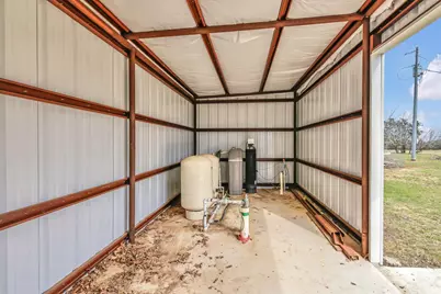 2810 West Old Lockhart Road Road W, West Point, TX 78963 - Photo 32