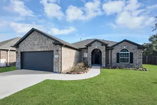 412 Pebble Dr, Dayton, TX 77535 - Photo 4