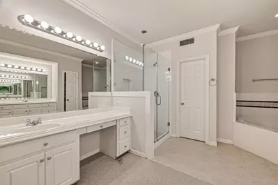 5779 Doliver Drive, Houston, TX 77057 - Photo 26