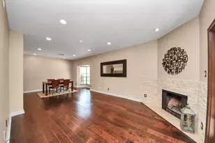 2220 Bering Dr, Houston, TX 77057 - Photo 4