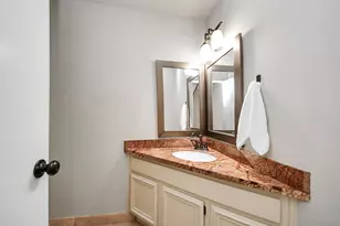 2220 Bering Dr, Houston, TX 77057 - Photo 26