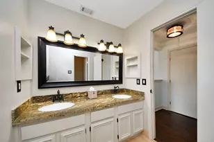 2220 Bering Dr, Houston, TX 77057 - Photo 20