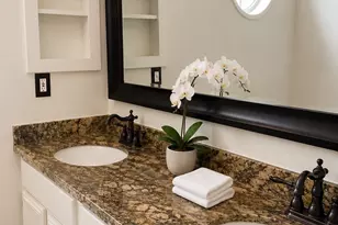 2220 Bering Dr, Houston, TX 77057 - Photo 4