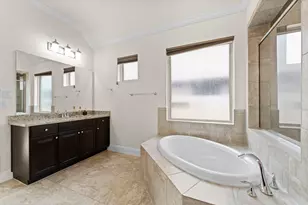 3326 Dovetail Hollow Ln, Houston, TX 77365 - Photo 16