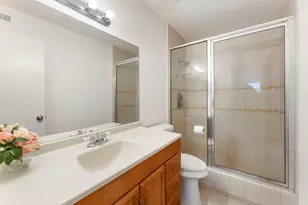 700 Thicket Ln, Houston, TX 77079 - Photo 20
