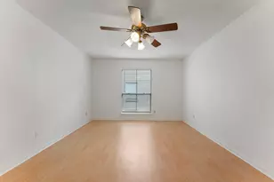700 Thicket Ln, Houston, TX 77079 - Photo 20