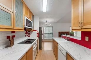 700 Thicket Ln, Houston, TX 77079 - Photo 14