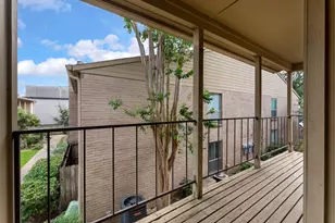 700 Thicket Ln, Houston, TX 77079 - Photo 28