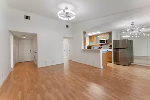 700 Thicket Ln, Houston, TX 77079 - Photo 2