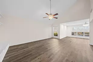 5711 Lorinowoods Dr, Houston, TX 77066 - Photo 4