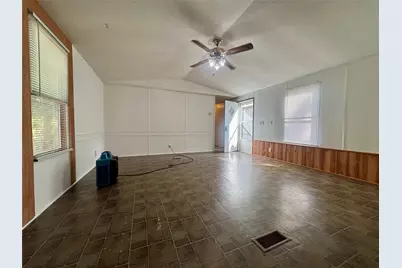 13235 Pecan Tree Drive, Willis, TX 77318 - Photo 4