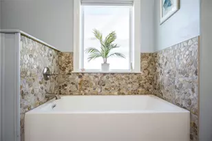 2728 Gillespie, Crystal Beach, TX 77650 - Photo 32