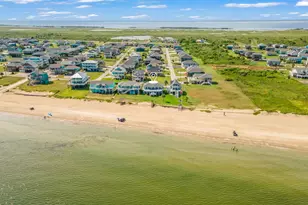 2728 Gillespie, Crystal Beach, TX 77650 - Photo 44