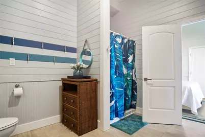 2728 Gillespie, Crystal Beach, TX 77650 - Photo 36