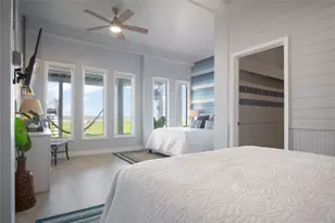 2728 Gillespie, Crystal Beach, TX 77650 - Photo 32