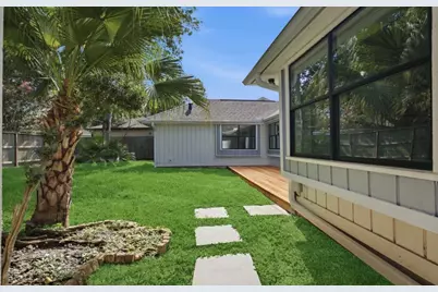 12523 Honeywood Trail, Houston, TX 77077 - Photo 24
